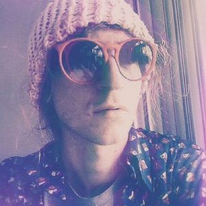 Meet your Posher, Joel